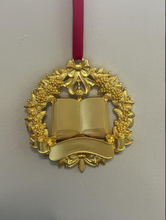 Load image into Gallery viewer, Golden Wreath Ornament