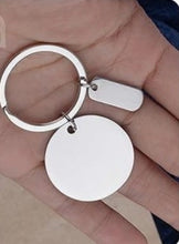 Load image into Gallery viewer, Round keychain with tag- Silver