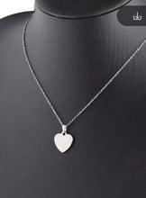 Load image into Gallery viewer, Silver Heart Pendant Necklace