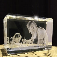 Load image into Gallery viewer, Crystal Rectangle wide 3 D photo cube | Buy photo cubes online in Calgary | Buy photo cubes online Canada | Gift shop Winnipeg
