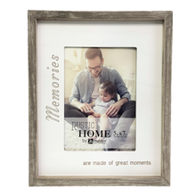 Load image into Gallery viewer, White Rustic Wood 5x7 Fram