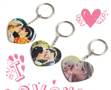 Load image into Gallery viewer, Heart Photo Personalization Key chain
