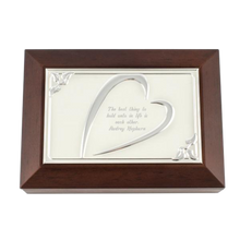 Load image into Gallery viewer, Personalized memory keepsake box with heart cover – perfect for storing cherished mementos, gifts, and special memories. Custom engraving available.
