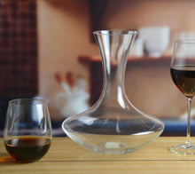 Load image into Gallery viewer, Classic Wine Decanter
