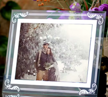 Load image into Gallery viewer, Elegant Glass Picture Frame with Silver Filigree Accents- 5x7
