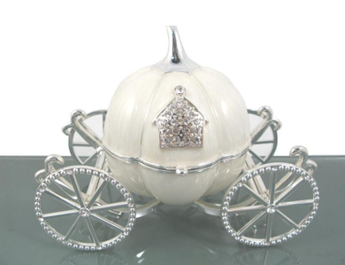 ceramic pumpkin trinket box  for wedding gifts in Canada .jpg