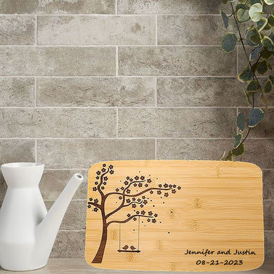 Personalized bamboo cutting board for wedding – Custom engraved gift made in Canada